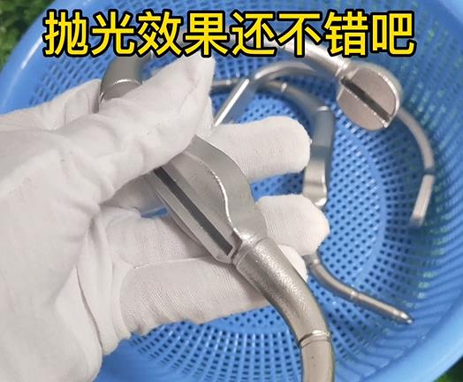 不銹鋼武術(shù)用具刀把拋光清洗效果